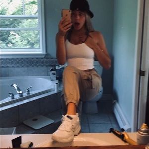 Meet your Posher, Caitlyn